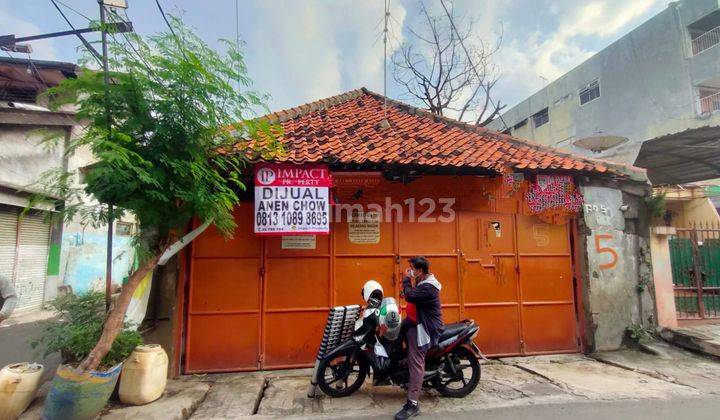 Rumah Tua Anggap Tanah SHM Belakang Jalan Gajah Mada Krukut 1