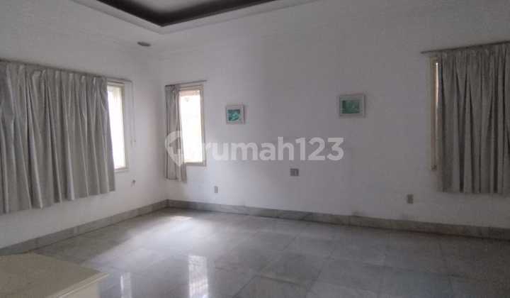 Rumah Luas, Jalan Lebar dan Siap Huni Tanjung Duren 2