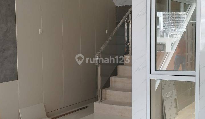 Rumah Baru SHM 3 Lantai di Sunter Mas Semifurnished 2