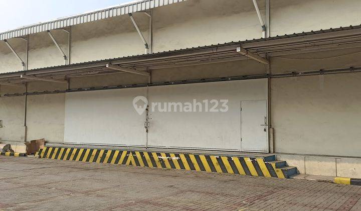 Gudang Dgn Parkir Luas Jembatan Lima  2