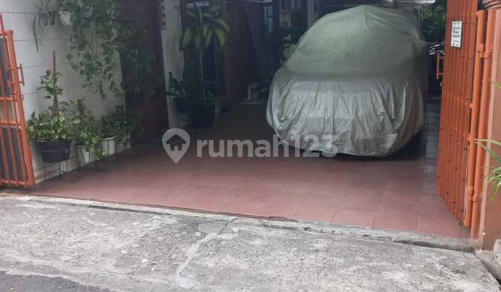 Habitable House with SHM Certificate, Kalibaru Bungur, Senen, Central Jakarta 2