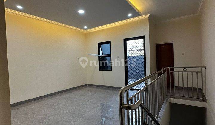 Rumah Baru 3 Lantai SHM Pademangan Gang 2 Mobil 2