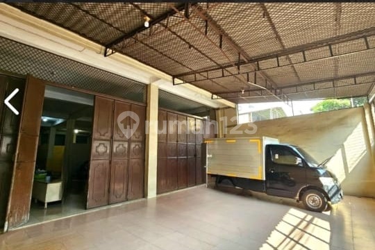 Jual Murah.... Ruko Pasar Baru SHM 3,5 Lantai Siap Pakai