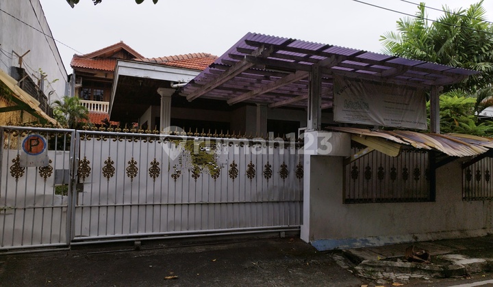 Rumah Tua Anggap Tanah SHM Cempaka Putih