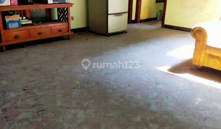 Murah,......rumah Tua 2 Lantai SHM Penjaringan Pinggir Jalan 1 Arah 2