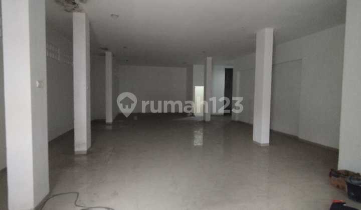 Ruko Dempet SHM (belakang) dan HGB (depan) siap pakai di Roxy Jual 12 MIlyar Sewa 450jt