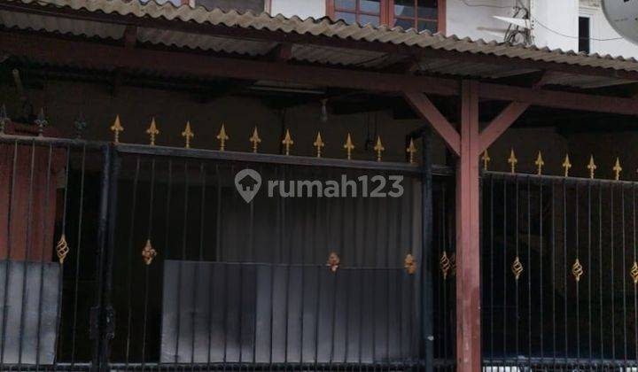 Rumah 2 Lantai SHM Tinggal Rapikan Dikit Siap Pakai 1