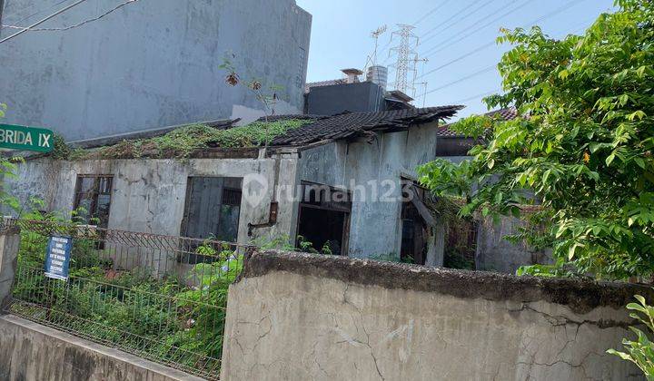 Rumah Tua Anggap Tanah SHM Hook Selatan Timur 2