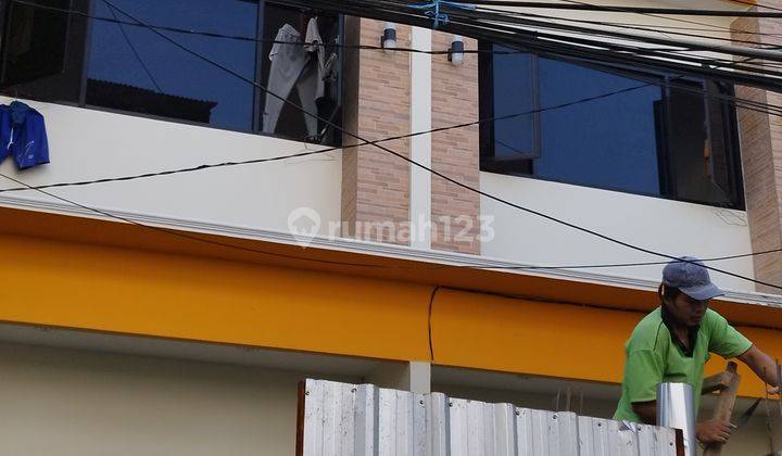 Rumah Baru Nop 2024 SHM 3,5 Lantai Sangat Istimewa Jelambar Selatan 1