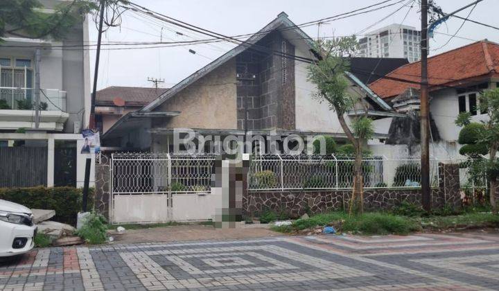 RUMAH LAMA DIJALAN CEMPAKA SURABAYA PUSAT KOTA, DEKAT GEREJA MAWAR SHARON, HITUNG TANAH SAJA 1