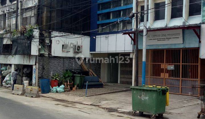 Ruko Pintu Besar Selatan 5 lantai cocok untuk kantor atau usaha 2