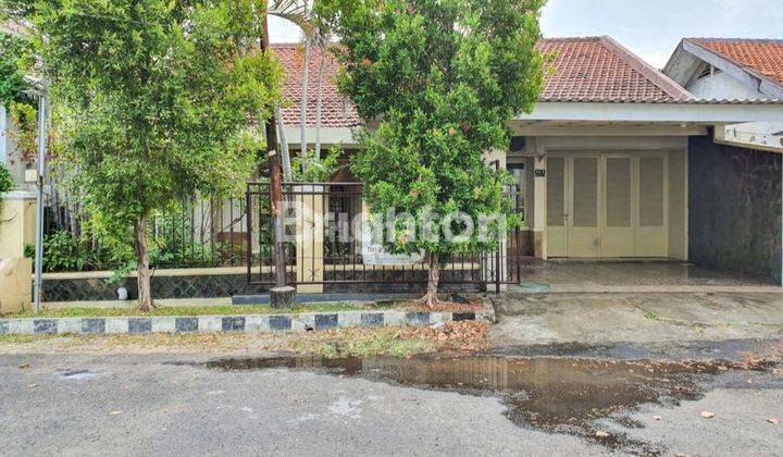 RUMAH TERAWAT SIAP HUNI MEDOKAN ASRI TENGAH 1