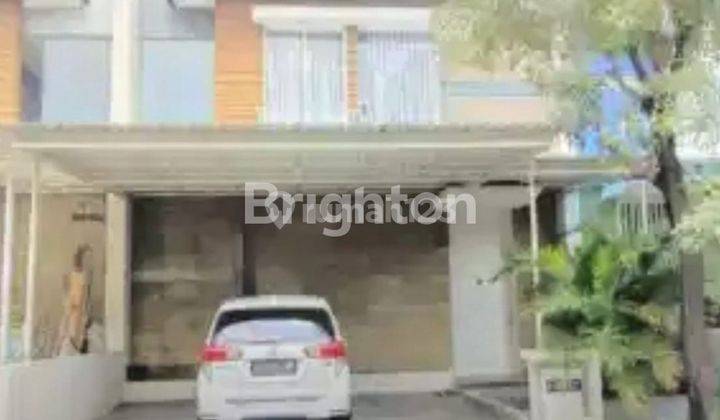 RUMAH 2 lantai di Royal Residence wiyung dekat PTC 1