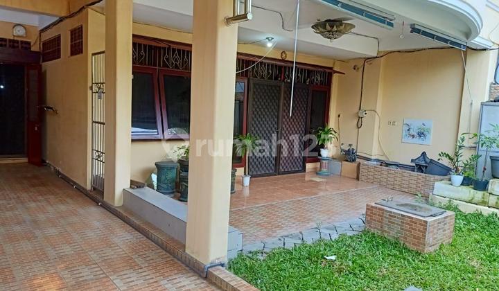 Rumah 2,5 Lantai Semi Furnish Nginden Intan Barat 2