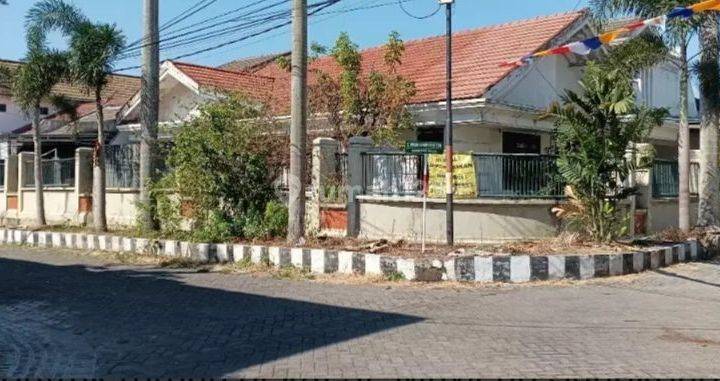 Rumah Hook 1,5 Lantai Di Dukuh Kupang Siap Huni 1