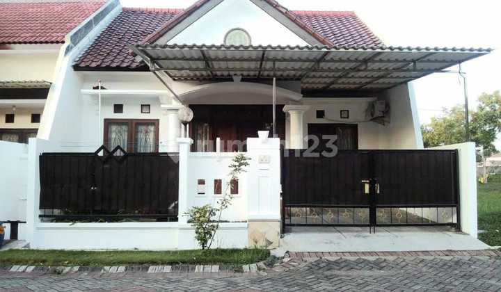 Rumah Terawat Graha Sampurna Indah Wiyung Rumah Terawat Graha Sampurna Indah Wiyung