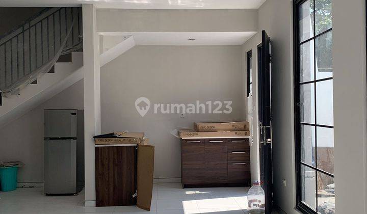 TURUN HARGA 700jt ONLY 2M RUMAH BISA BUAT KANTOR ATAU USAHA BARATA JAYA 2