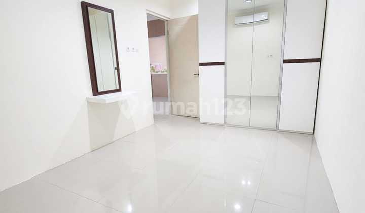 Minimalist House in Pakuwon City Near ITS and Galaxy Mall 2