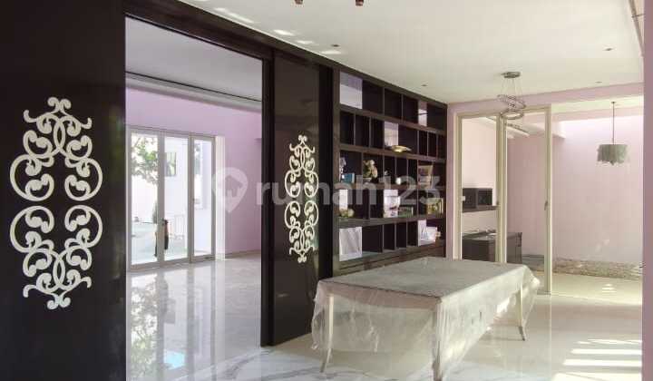 Renovated 2-Story Luxury House at Palm Beach Pakuwon City