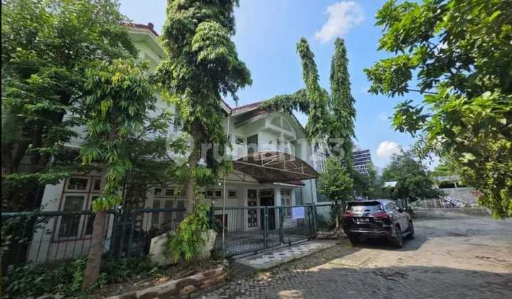2-Story House Near University, Police Headquarters, Gayung Kebonsari 2-Story House Near University, Police Headquarters, Gayung Kebonsari
