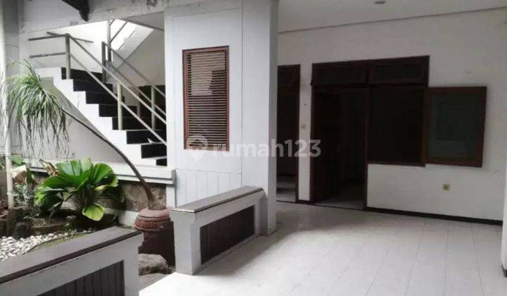 Rumah Hook 1,5 Lantai Di Dukuh Kupang Siap Huni 2