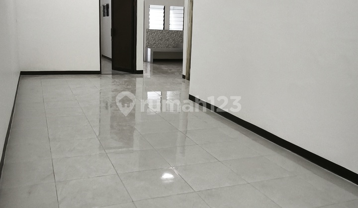 Rumah Siap Huni Sudah Renov Ploso Timur Dekat Merr Galaxy Mall  2