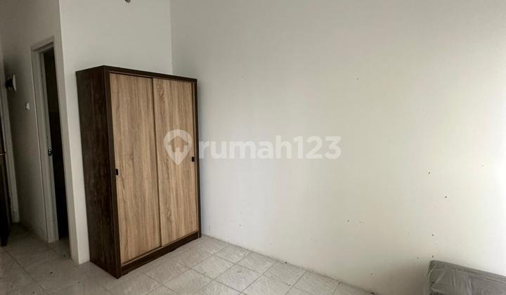 Gunawangsa Gresik Studio Apartment, Unfurnished, 1st Floor, City Center