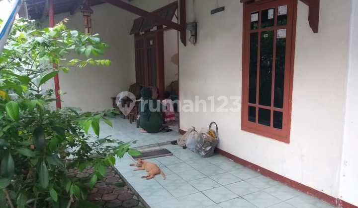 Rumah Terawat Strategis Dekat Ubaya Tenggilis Mejoyo