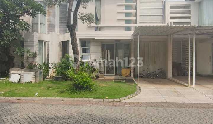 Well-Maintained Premium Cluster House in Pakuwon City