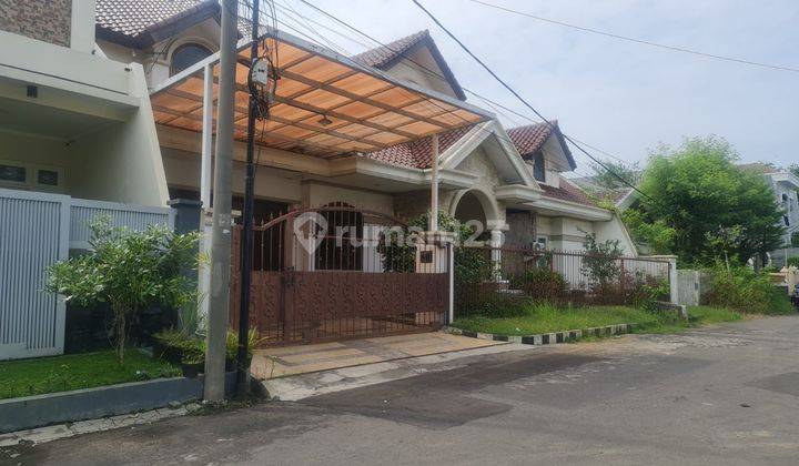 Rumah 2 Lantai Furnish Dharmahusada Indah Selatan Dekat Galaxy Mall 1