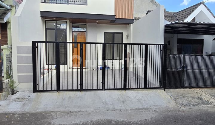 Di Jual Rumah Baru 2 Lantai Di Kencana Loka Bsd 2 M-an Siap Hun di BSD Kencana Loka