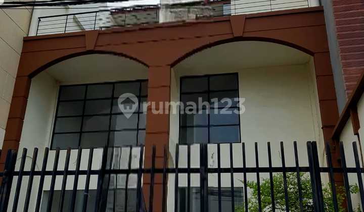 For Sale New Ready-to-Use Building on Jln. Raya Serpong For Sale New Ready-to-Use Building on Jln. Raya Serpong