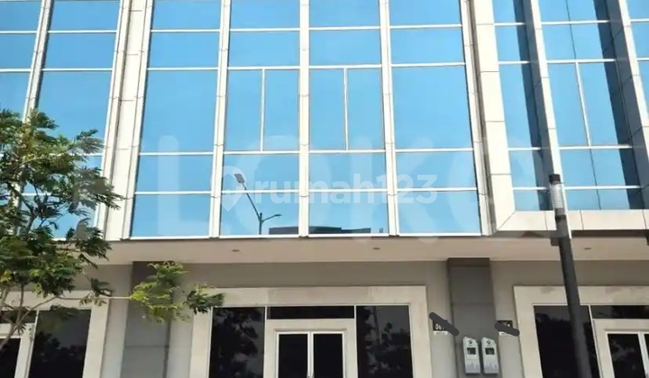 For Rent: PIK 2 Shop House, Soho Wall Street PIK 2