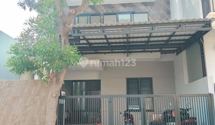 Rumah Elegan Eksklusif 2 Lantai di Pakuwon City Taman Mutiara 1