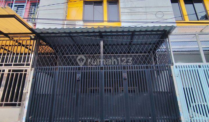 Rumah 2 Lantai Jelambar Murah Siap Huni Lokasi Strategis