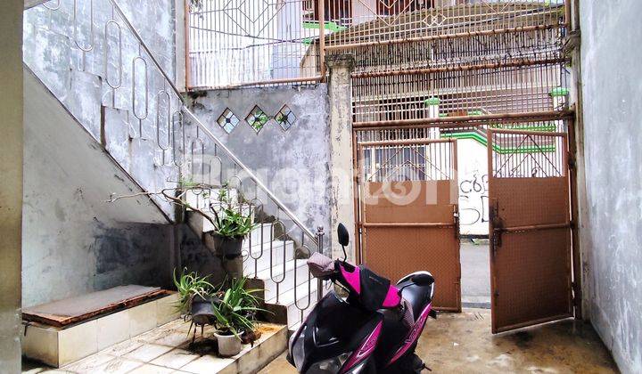 Rumah 3 Lantai Klasik Teluk Gong Dekat Pasar Murah 2