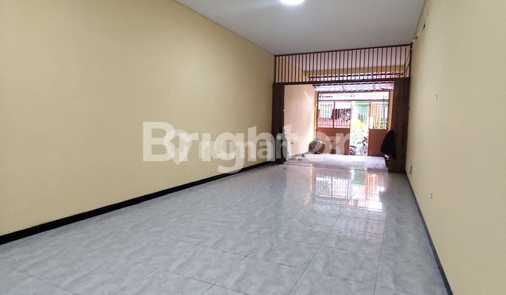 3½-Story House, 2-Car Road, Can Be Requested for Rental Rooms or Business Use 2