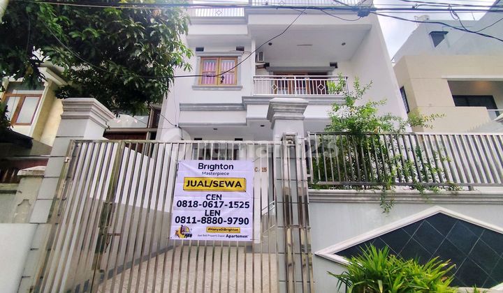 Rumah Jelambar Komplek Grawisa 3.5 Lt Row 2 Mbl Jakarta Barat