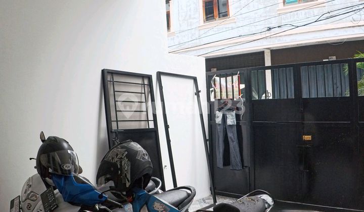 Rumah Baru Jelambar Akses Mudah Dekat Kuliner 3,5lantai Atap Cor 2