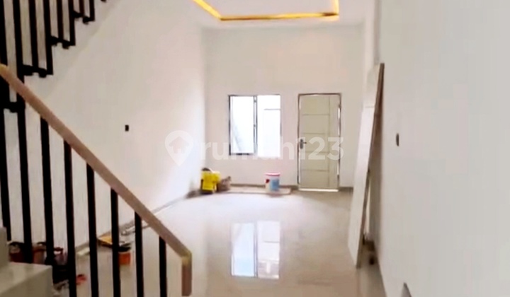 Rumah Baru 1m An Jelambar 3 Lt Dekat Jalan Raya Jakarta Barat