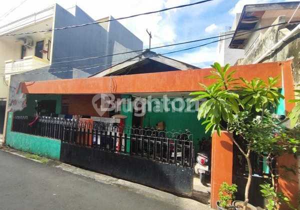 Rumah Tanjung Duren Bebas Banjir Strategis Mall Jakarta Barat