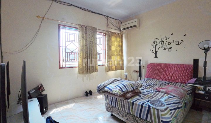 3.5 Story Business House in Jelambar, Close to Dutamas, 1m, West Jakarta