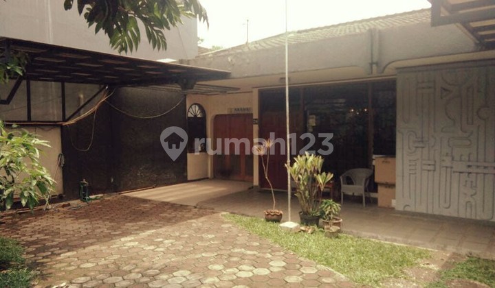 Rumah Lama Lokasi Startegis di Pusat Kota Gegerkalong Bandung 2