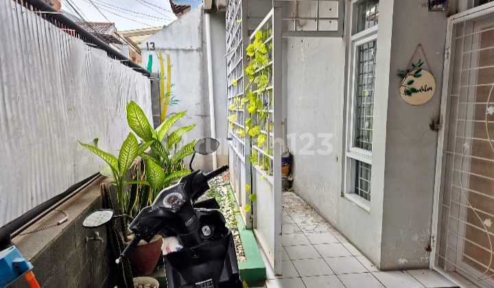 Well-Maintained House Near Al-Islam Hospital, Jupiter Street, Margahayu, Bandung 2