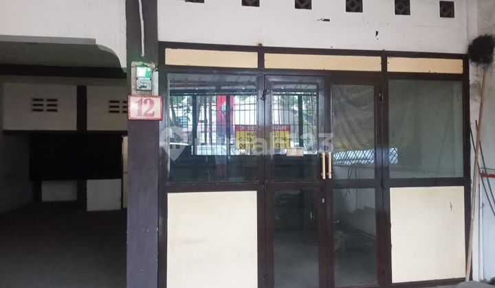 Two-story townhouse ready for occupancy. East Ciwastra, Bandung.