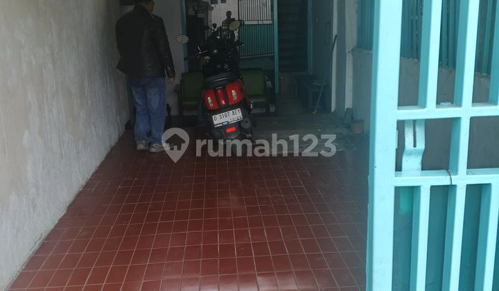 House with Land Calculation Suitable for Residence or Creating Boarding Houses