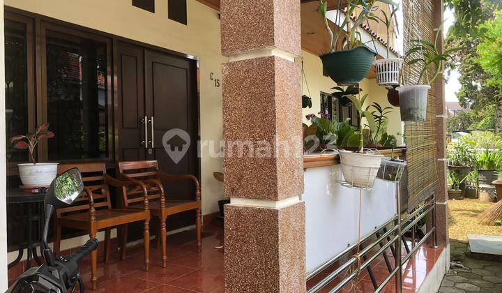 Rumah Hoek Komplek Bank Duta Batununggal .buah Batu Bandung