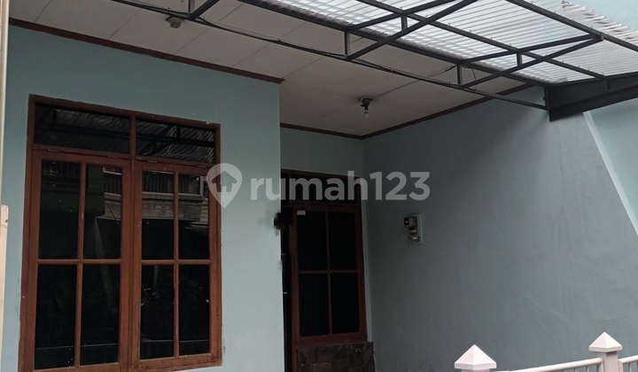 Rumah 2 Lantai Siap Huni Dekat ke Terminal Antapani .Bandung