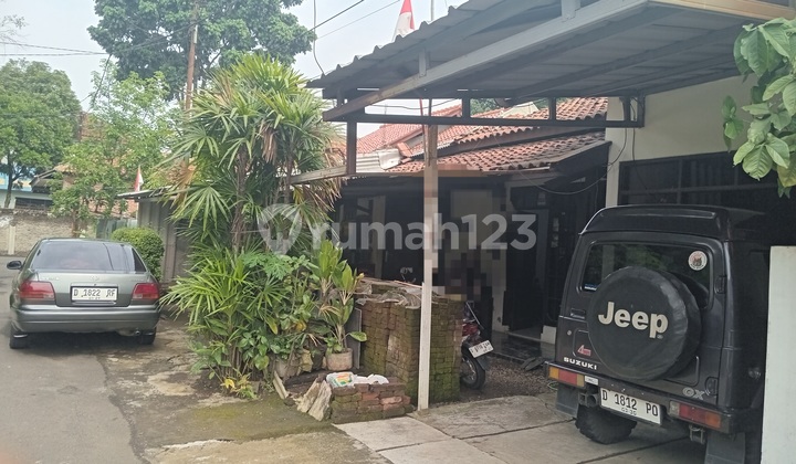 House in Riung Bandung Area, Near Jln Raya Soekarno Hatta Bandung House in Riung Bandung Area, Near Jln Raya Soekarno Hatta Bandung