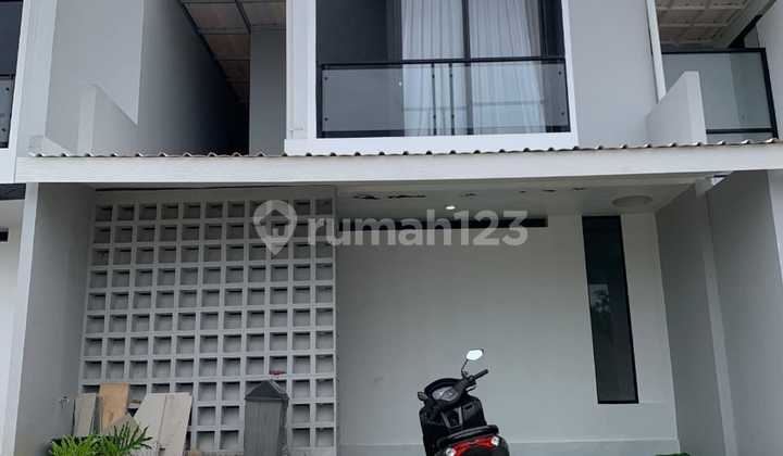 Modern Minimalist House in Agathis Cluster Oma Indah Garut